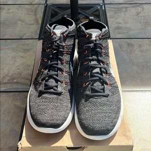 DS Men’s Nike Lunar Flyknit Chukka size 13